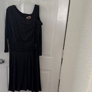 Nue by Shani One Shoulder Black Dress